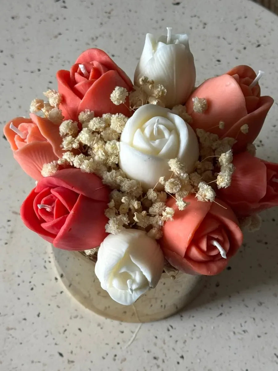 Tulipanes — Arreglo Bouquet Ramo de Velas de Soya Aromáticas y Base Dorada · 9 velas